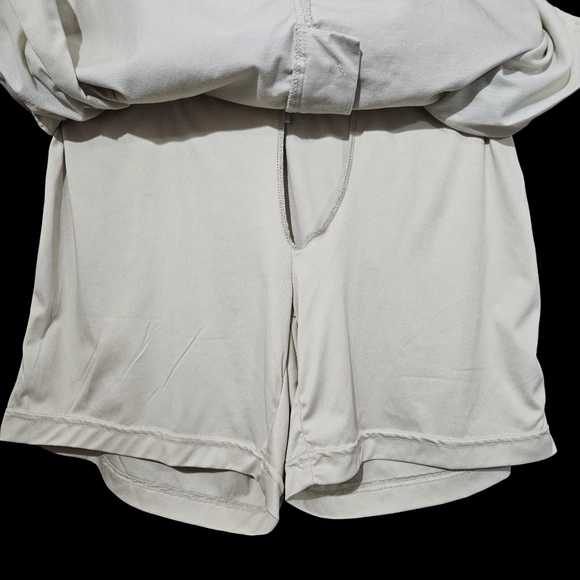 CJ Banks Women's Light Khaki Skort Size 14W - Picture 5 of 10